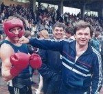 Axel Traxel mit Boxer Manfred Jassmann (Siebziger)