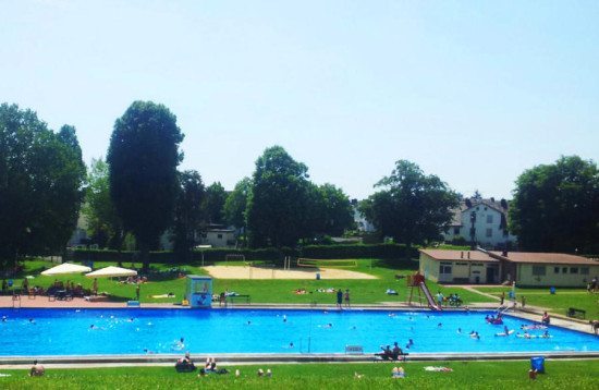 Spatenstich im Freibad Harleshausen in Kassel! Spatenstich im Freibad Harleshausen in Kassel!