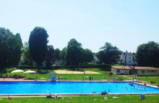 Freibad_Harleshausen