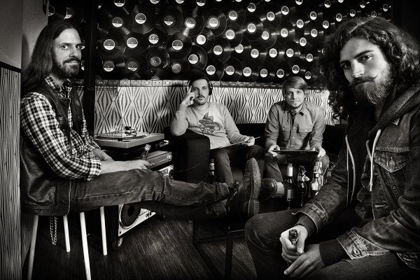 Rockt wie Sau! Zodiac_Couch_LowRes