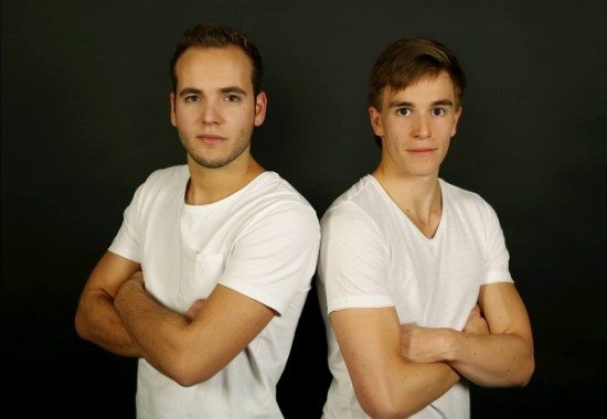 Diese beiden Künstler wollen die Bühne des 1. Jugendfestivals »Summer Vibes« stürmen: Die WhiteBrothers treten als musikalischer Act auf dem Event auf. | (c) WhiteBrothers