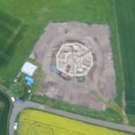 Die Holsterburg aus der Luft zum Beginn der neuen Grabungssaison. Foto: LWL/R. Klostermann