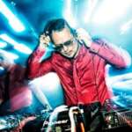 GORDON HOLLENGA (Disco Boys) beim Auflegen (c) DejanFilipovic