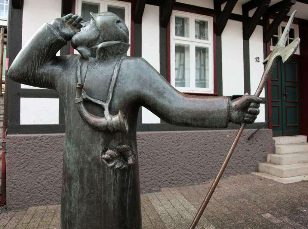 Korbach - Der Nachtwächter - Veranstaltungen in Korbach - Ausgehtipps für heute in Korbach: jede Menge Veranstaltungen, Events, Konzerte, Festivals, Musicals, Partys, Stadtfeste, Theater, Sportveranstaltungen, Ausstellungen, Messen, Flohmärkte und mehr | (c) Momentmal auf Pixabay