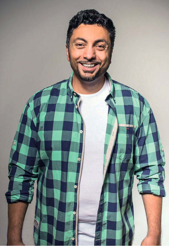 Özgür Cebe, PaderNacht 2023, Comedy Ursprünglich machte sich der Bielefelder Künstler Özgür Cebe als Schauspieler einen Namen. Seit fast 15 Jahren ist er auch Comedian und zeigt sein Programm in der PaderNacht 2023. | (c) Özgür Cebe