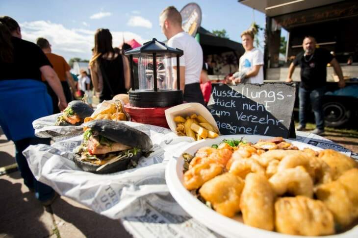 Exotische Gerichte beim Street Food Festival Kassel