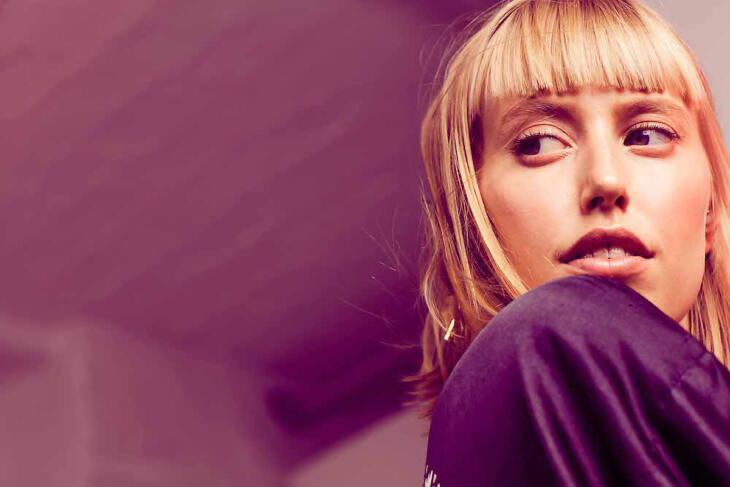 LEA ist 2021 ein fester Bestandteil der deutschen Musikindustrie. Kaum zu glauben, dass ihr erster eigener Hit bereits fast 15 Jahre her ist. | (c) Jens Koch