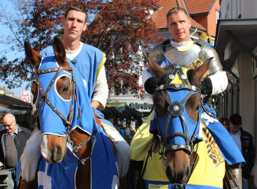 Ritter zu Pferd