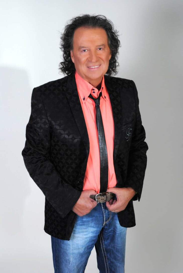 Chris Andrews