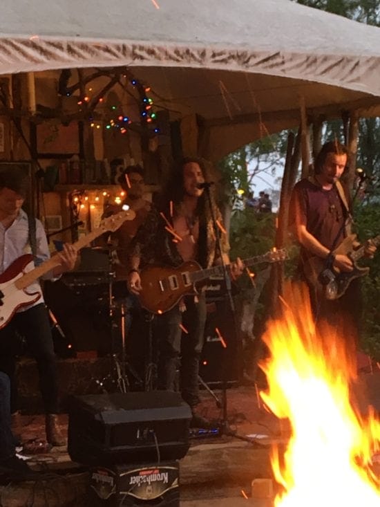Lagerfeuerkonzert: Ein Abend mit Noriega Mind und Bob Sezibwa Lagerfeuerkonzert: Ein Abend mit Noriega Mind und Bob Sezibwa