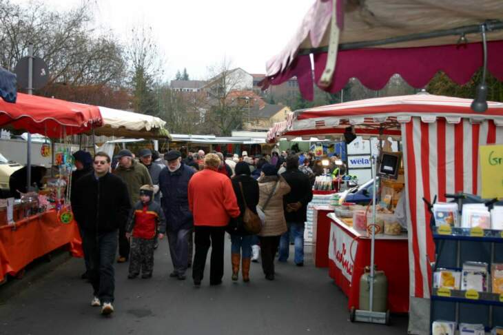 Reges Treiben auf dem Scherzmarkt in Treysa!