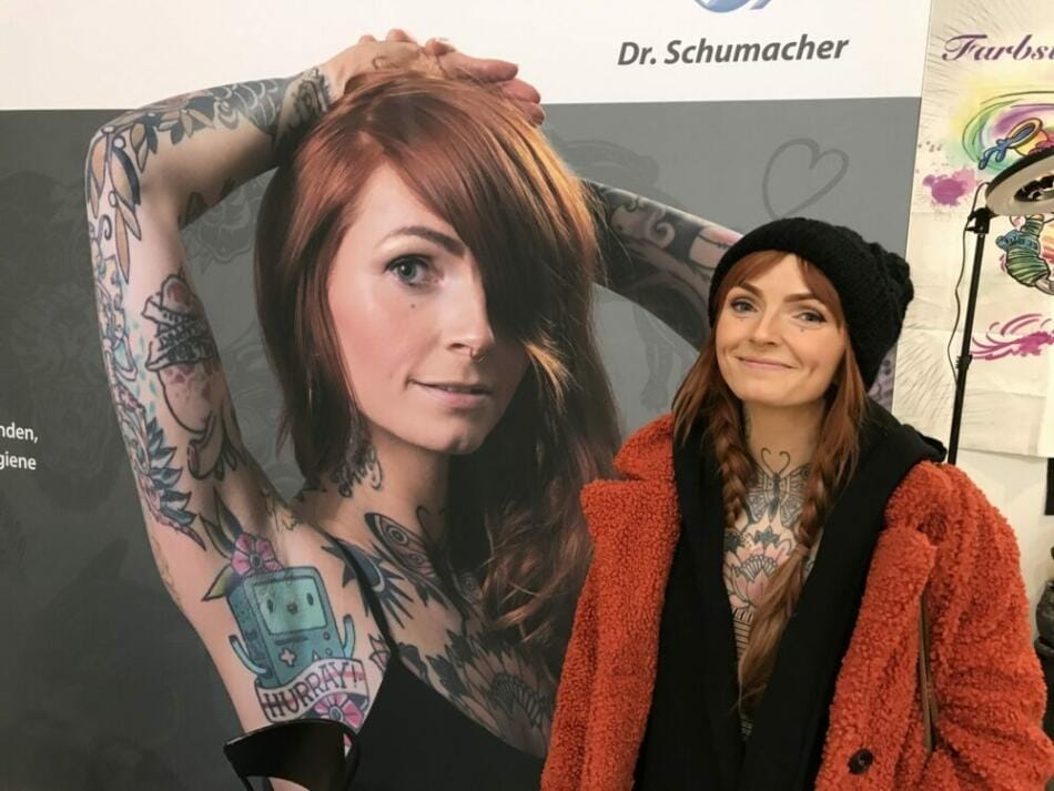 Die doppelte Ronja Ronja aka Mini B ist die Tochter von Tattoomenta-Veranstalterin Jennifer Franke aka Jenny B