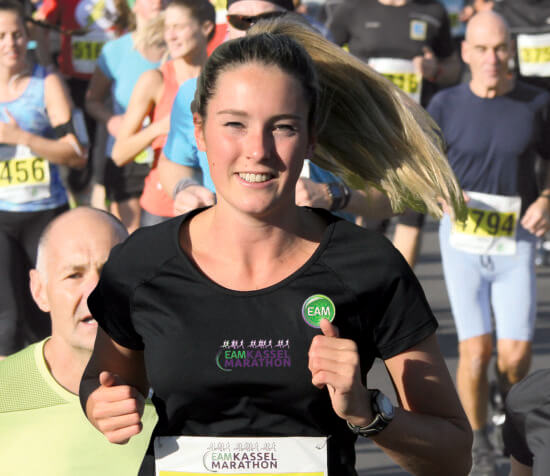 Luisa Trieschmann ist das neue Covergirl des EAM Kassel Marathon (c) Michael Bald