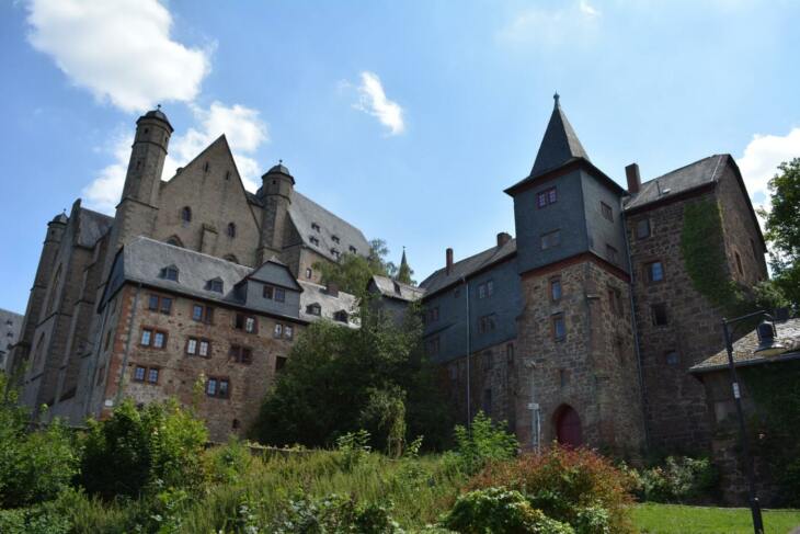 Das ist los in Marburg - Ausgehtipps für Marburg: Marburg Schloss (c) M-S-Night auf Pixabay