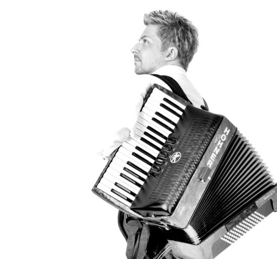 Kommt ins HERBSTHÄUSCHEN in Kassel: Sven Winkel, Lead-Sänger der Madison Eventband | (c) Sven Winkel