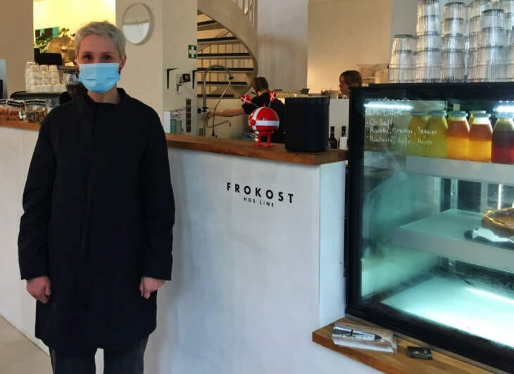 Frokost hos Line in Kassel Line Umbach führt seit einigen Jahren das beliebte Hos Søstrene in der Kasseler Markthalle. Dann kam in der Wolfsschlucht das neue Frokost hos Line hinzu. Drei Monate nach ihrer nun schon zweiten Neueröffnung in Kassel sprachen wir mit der Inhaberin des dänischen Restaurants über die besondere Herausforderung während der Corona-Krise ein neues Lokal zu eröffnen. | (c) Wildwechsel