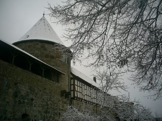 Burg Herzberg - Eines von vielen Ausflugsziele trotz Corona: Die schönsten Burgen und Schlösser in Nordhessen | (c) Pixabay