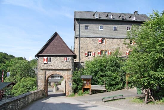 Hessenstein, Jugendburg, Wandern, Nordhessen, Vöhl - Ederbringhausen, Ausflugsziel Burgen und Schlösser als Ausflugsziel: Die Jugendburg Hessenstein in Vöhl - Ederbringhausen (c) Berthold Langenhorst