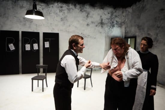 Theater Paderborn: Trotz Corona gibt auch 2020 einen Paderborner Theaterpreis, aber... Theater Paderborn: Trotz Corona gibt auch 2020 einen Paderborner Theaterpreis, aber...