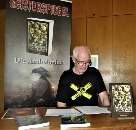 Marburg Convention, Marburg, Fantasy, Horror, Science-Fiction, Literatur, Corona, virtuell, digital, Marburger Verein für Phantastik, Wettbewerb, Geschichte, Jury, Story, Lesung, Podcast, Bildergalerie, Statement, Grußbotschaft, Marburg-Award, Vincent-Preis, Michaela Misof, Simone Will, Anke Brandt Auch Du kannst das digitale Programm der diesjährigen Marburg Convention mitgestalten. Eine Präsentation Deines Werkes, Lesungen, Bildergalerien, Podcasts und viele weitere Ideen sind möglich. | (c) Anke Brandt