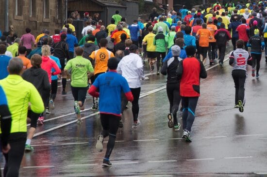 Sonntag, Vormittag, Ultra Sport Club Marburg, Marburg, Sport, regelmäßig, offen, Lauftreff, Corona, Hirsefeldsteg, Th G, Pixabay Jeden Sonntag Vormittag findet am Marburger Hirsefeldsteg ein offener Lauftreff statt. Organisiert wird dieser vom Ultra Sport Club Marburg. Jeder kann mitmachen! | (c) Th G auf Pixabay