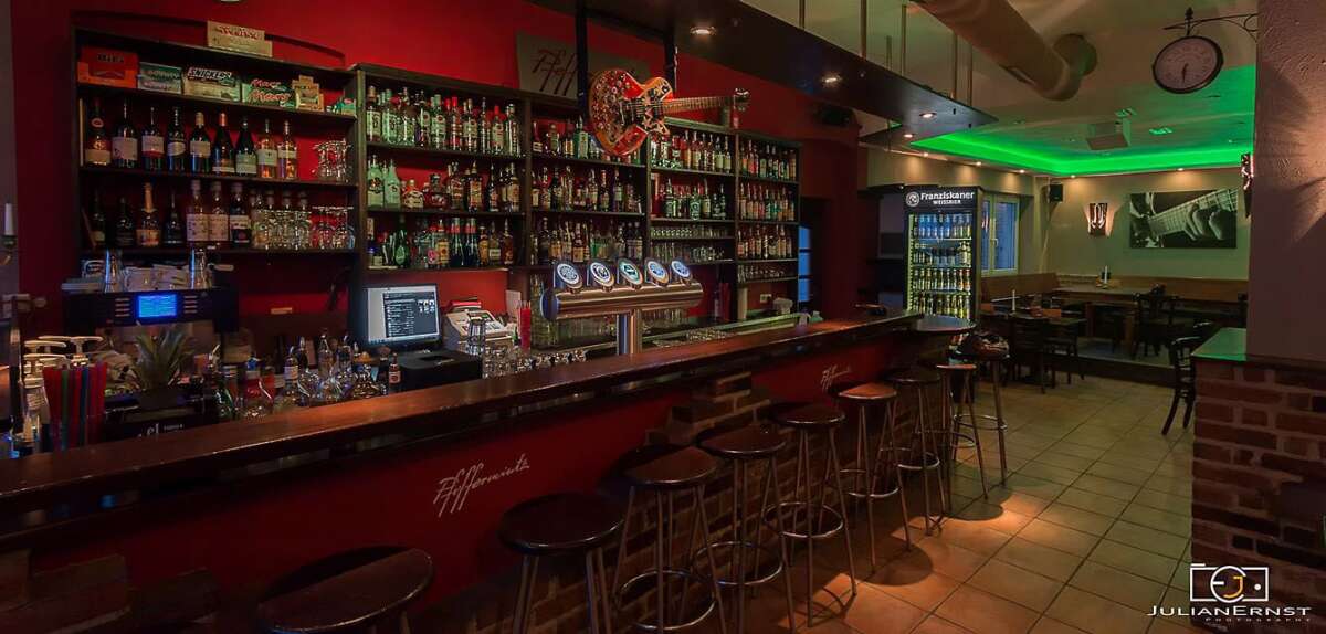 Ein ganz rarer Anblick: Das Musikcafé Pfeffermintz ohne Gäste - natürlich vor Öffnung! :-) | (c) Julian Ernst