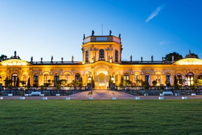 Die Orangerie Kassel ist nur eines der Highlights der nordhessischen Universitätsstadt. Noch mehr Reise-Tipps gibt's in der neuen App »Visit Kassel«. | (c) Paavo Blåfield