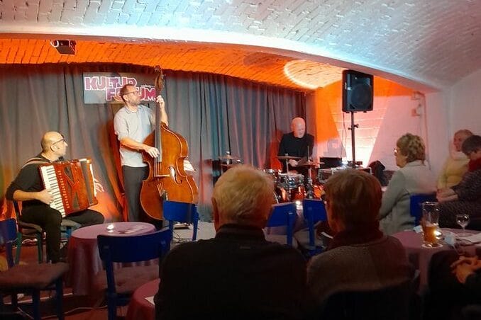 Tango Transit im Kulturforum Warburg: Rhythmisch-besinnliche Klänge! (c) Kulturforum