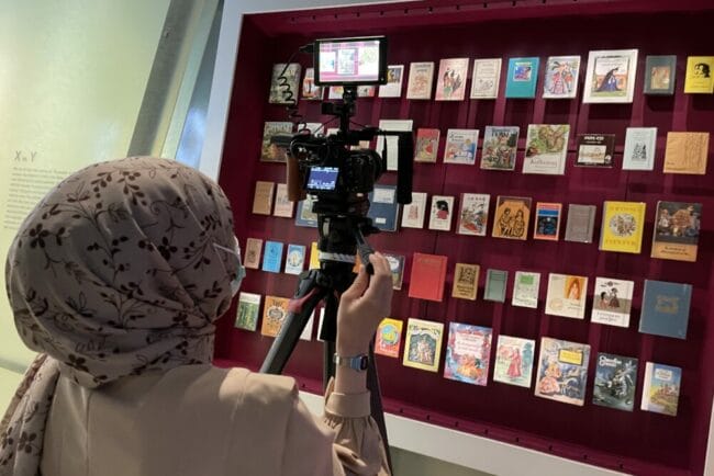 Galerie, Ausstellung, GRIMM, Grimmwelt, Smart TV, Hijab, TV, Kassel, Event, Veranstaltung »Smart Museum TV in der GRIMMWELT Kassel | (c) GRIMMWELT