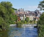 Marburg, Judentum StadtansiDie Universitätsstadt an der Lahn war das Zuhause vieler jüdischer Mitbürger:innen. Vor 80 Jahren haben alle ihr Schicksal nicht mehr aufhalten können.cht und See in Marburg