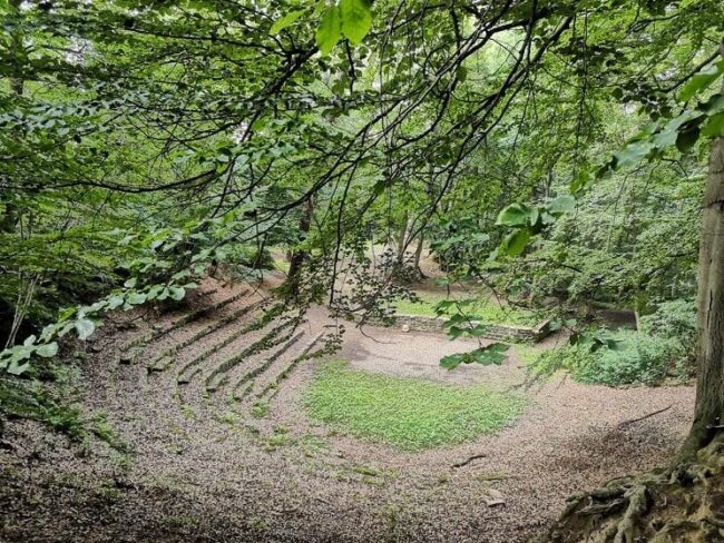 Lindenwald, Melsungen, Outdoor, Open-Air, Kino, Amphitheater, Freilichtbühne Die Freilichtbühne Melsungen befindet sich im Herzen des Lindenwaldes. | (c) Magistrat der Stadt Melsungen