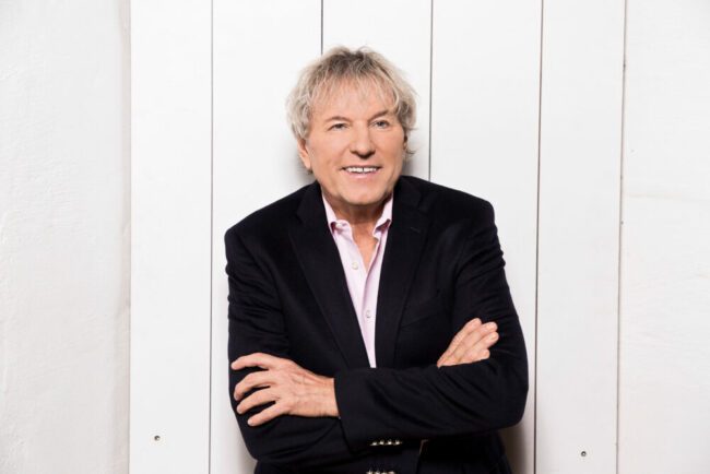 Feiert auf der aktuellen Tour sein 50jähriges Bühnenjubiläum: Schlager-Legende Bernhard Brink! | (c) Robert Recker