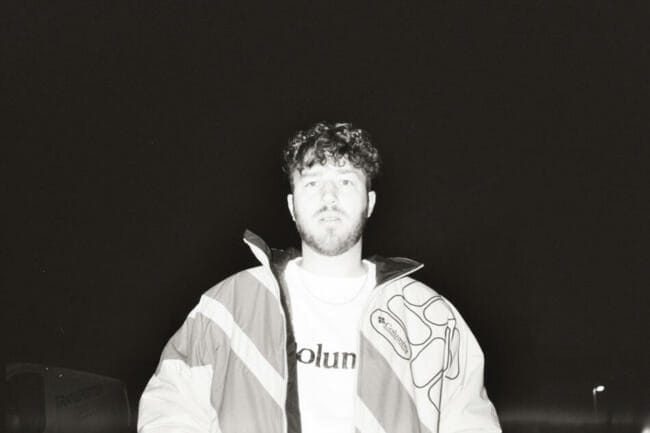 Pimf, Keine Panik Festival in NiedermeiserKeine Panik Festival in Niedermeiser, Konzert, Open Air, Livemusik Der erfolgreiche Rapper aus Hofgfeismar Pimf, ist einer der Acts beim »Keine Panik Festival« in Niedermeiser | (c) Lagunenstyles
