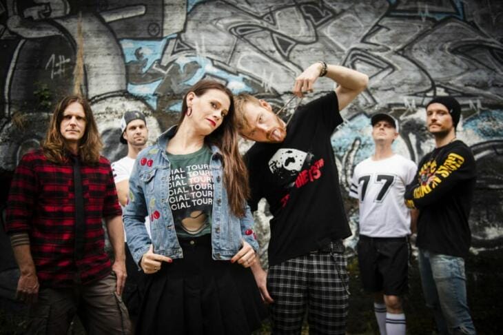 Red Cups | mit Jens Lammert, Karo, Kjell, Markus, Martin und Tobi - Bandshooting am Bollwerk in Moers 2021 - (c) Red Cups