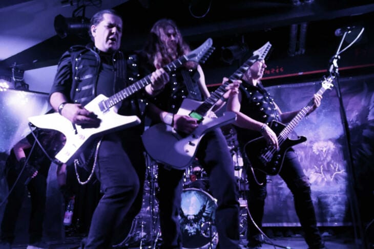 Generation Steel zeigen in Olsberg, wie sich nordhessischer Metal anhört: Die Musikgruppe gründete sich im Jahr 2019 in Wetzlar. | (c) Generation Steel