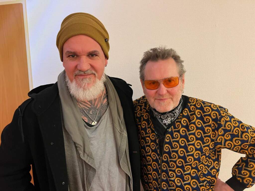 Stoppok (rechts) im Interview mit Reinhard Franke (links)in Oberhausen 2014 | (c) Reinhard Franke für Wildwechsel