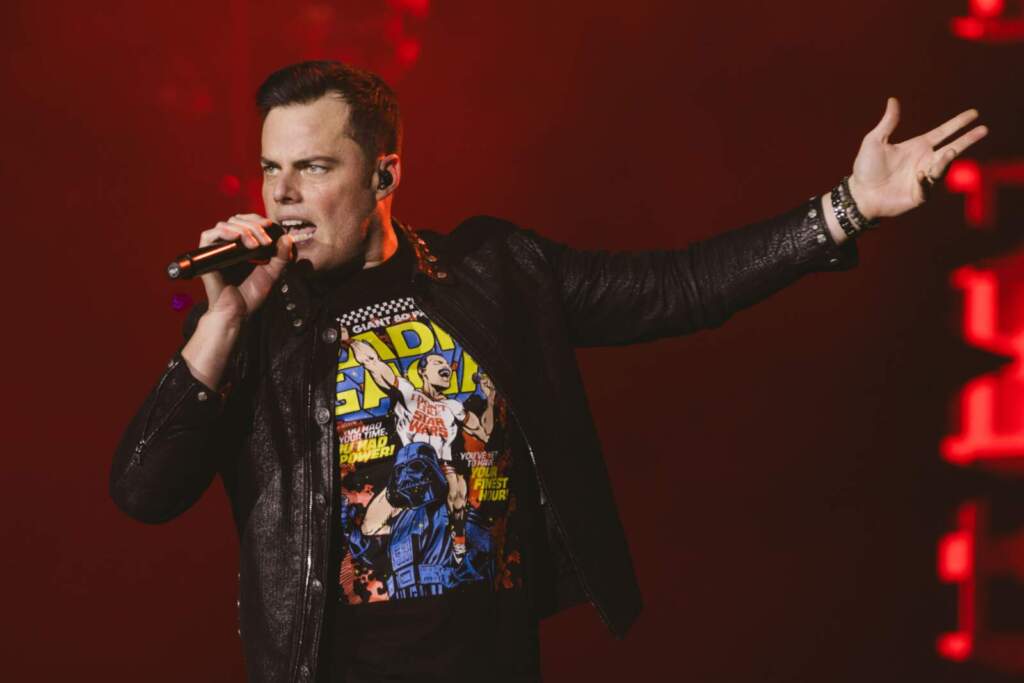 One Vision of Queen feat. Marc Martel live - bald auch in der Buderus Arena Wetzlar  | (c) Foto CrystalK Martel