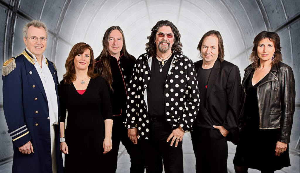 Electric Light Orchestra Tribute Band mit Phil Bates posiert zusammen Electric Light Orchestra Tribute | Phil Bates & Band