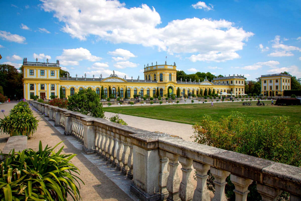 Orangerie in Kassel Die Karlsaue vor der Orangerie in Kassel wird Schauplatz von »The Sound of Hollywood« | Archivfoto | (c) Th G auf Pixabay