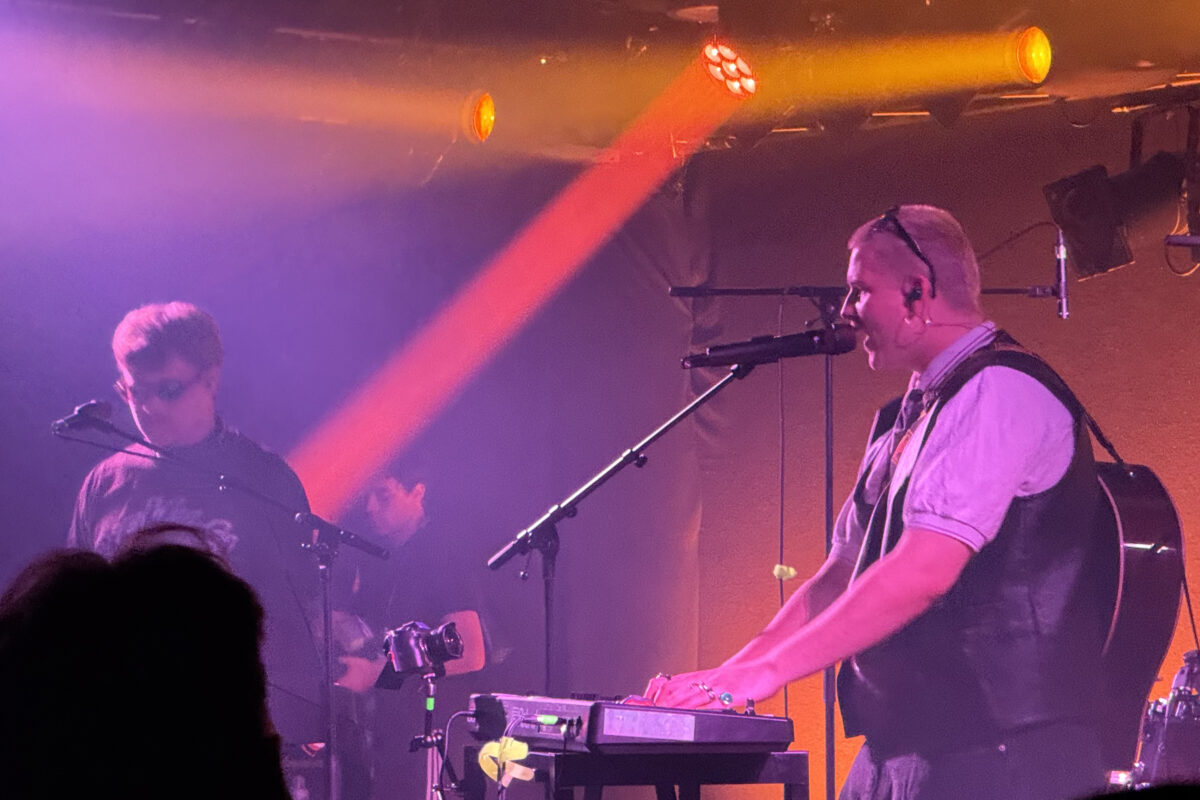 Rosamarin - Live im Kulturzelt Kassel | (c) Alex Jeppe für Wildwechsel