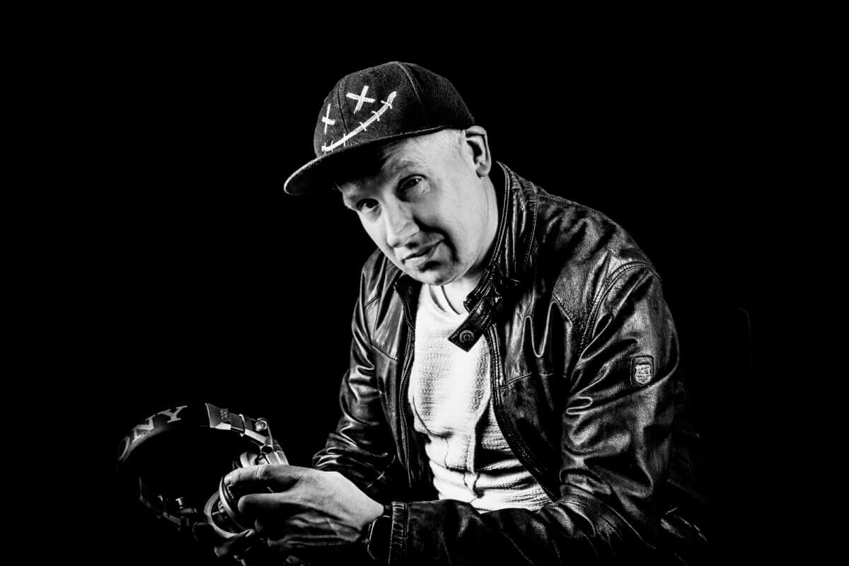 DJ Quentin ist bereit für die 90er & 2000er Party im Nexxus, dass am 18. Oktober Neueröffnung bzw. Grand Opening feiert! DJ Quentin wird allerdings erst am 25. Oktober dort loslegen! | (c) DJ Quentin