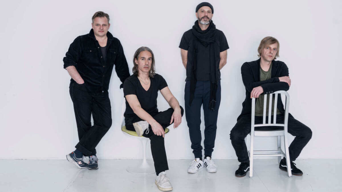 Selig: Studioaufnahme mit hellem Hintergrund Die Hamburger Rockband Selig feiert ihr 30-jähriges Jubiläum – Interview zum Live-Konzert in Göttingen. | (c) SvenSindt 0323