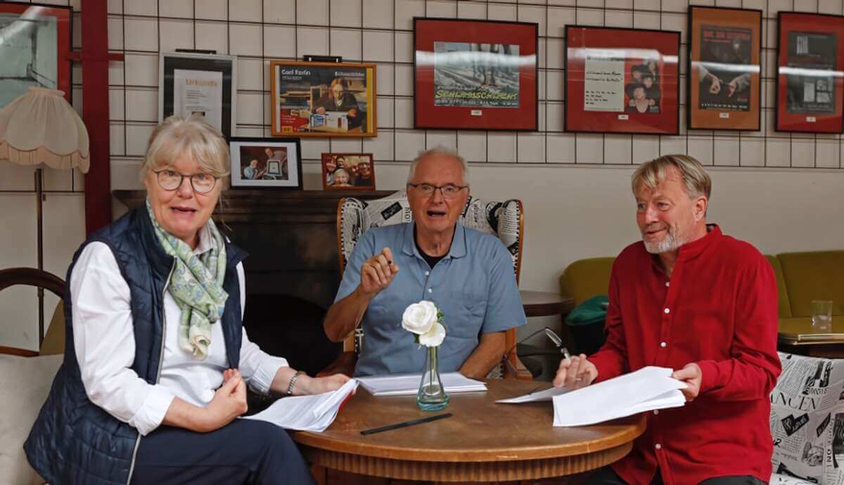 »Der Enkeltrick«-Lesung im BAC Theater Bad Arolsen | (c) Wolfgang Hergesellx