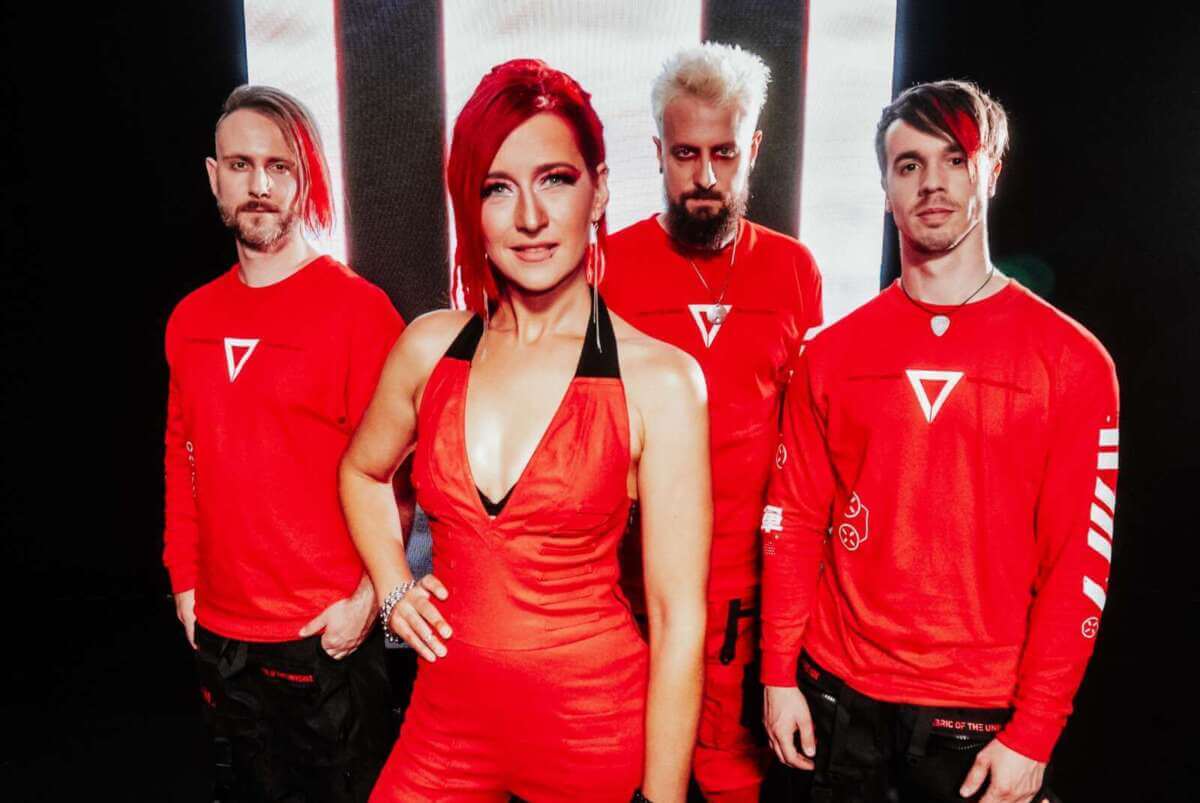 AprilArt - 2025 - quer | (c) Xoxo Photography