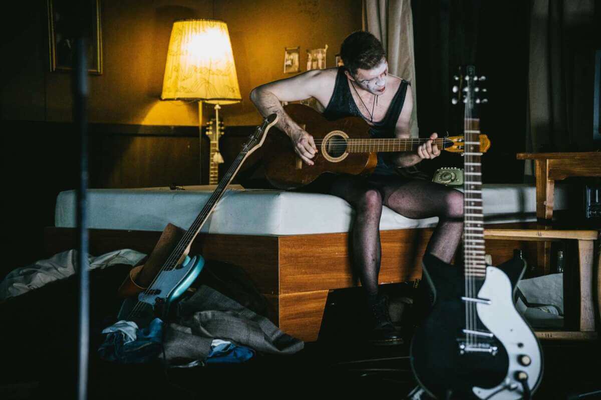 Justin Hibbeler in seiner Rolle als "Der Mann ohne Erinnerung" aka Zimbl in "Welcome to THE BATES Motel" von Dominique Schnizer | (c) Sylwester Pawliczek - MACHMAMACHMA