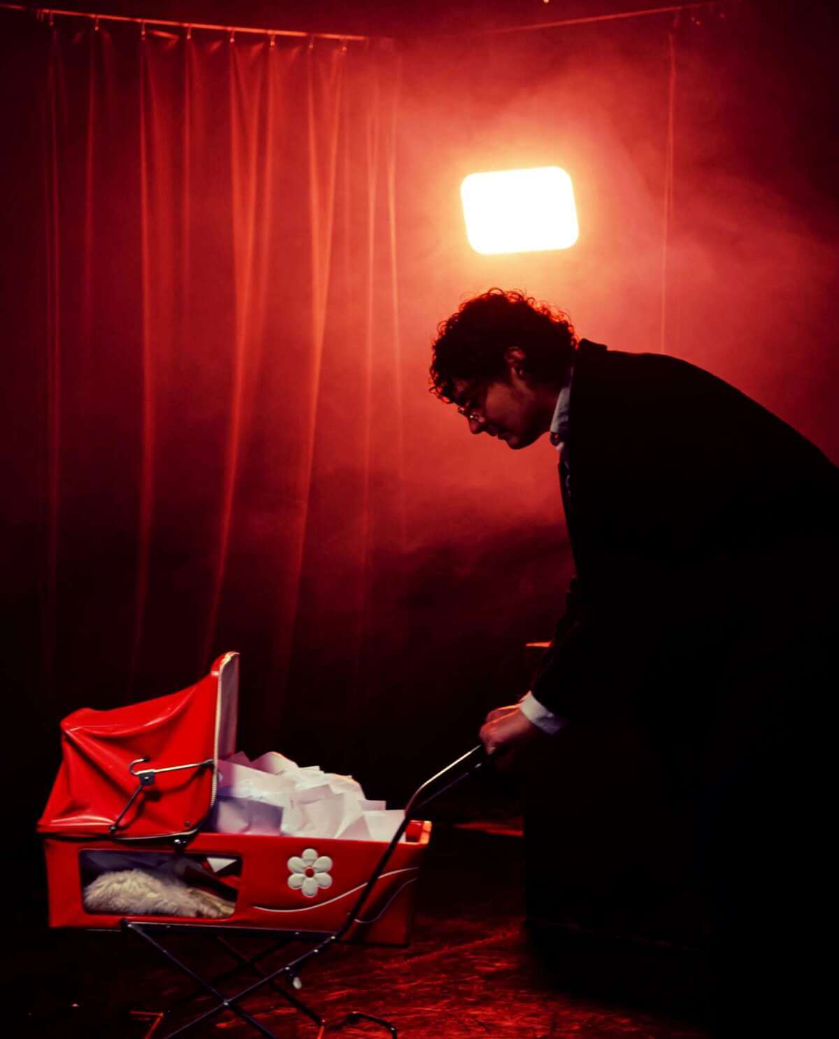 "Mein Kampf" Trailer Dreh - Szene 2 - Shlomo Herzl erweckt seine Gedanken zum Leben und fängt an ein Buch zu schreiben | (c) Müge Yavas