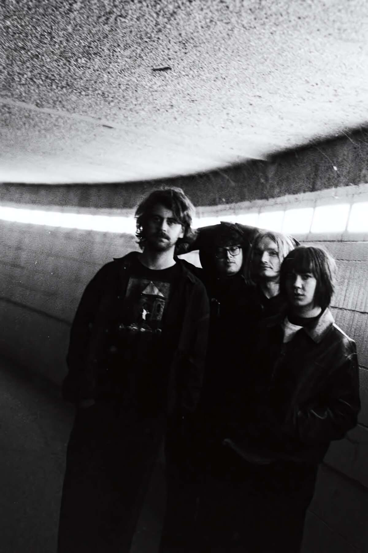 Søwt | (c) Søwt Die Band Søwt bringt bei den Kulturtagen Bettenhausen 2026 düsteren Post-Punk-Sound ins Programm: In kontrastreichem Schwarz-Weiß entsteht eine rohe, dichte Atmosphäre zwischen Melancholie, Energie und urbaner Kante.