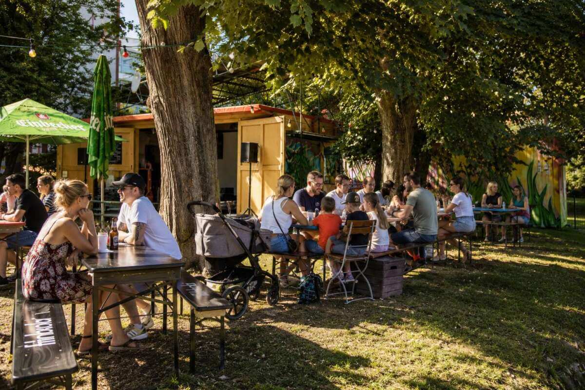 BOREAL Biergarten | (c) Wildwechsel KI-Foto
