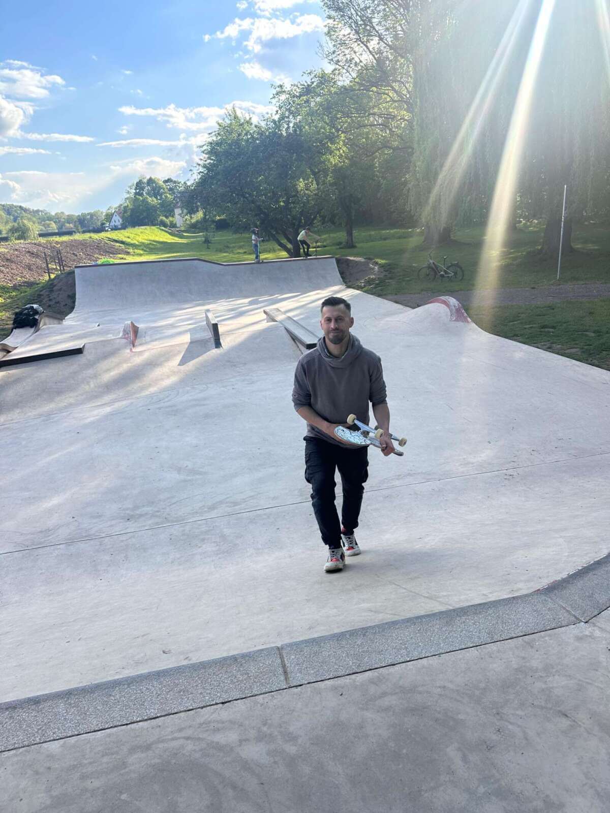 Tobias Heise im Skatepark Diemelaue in Warburg. | (c) Valeria Geritzen
