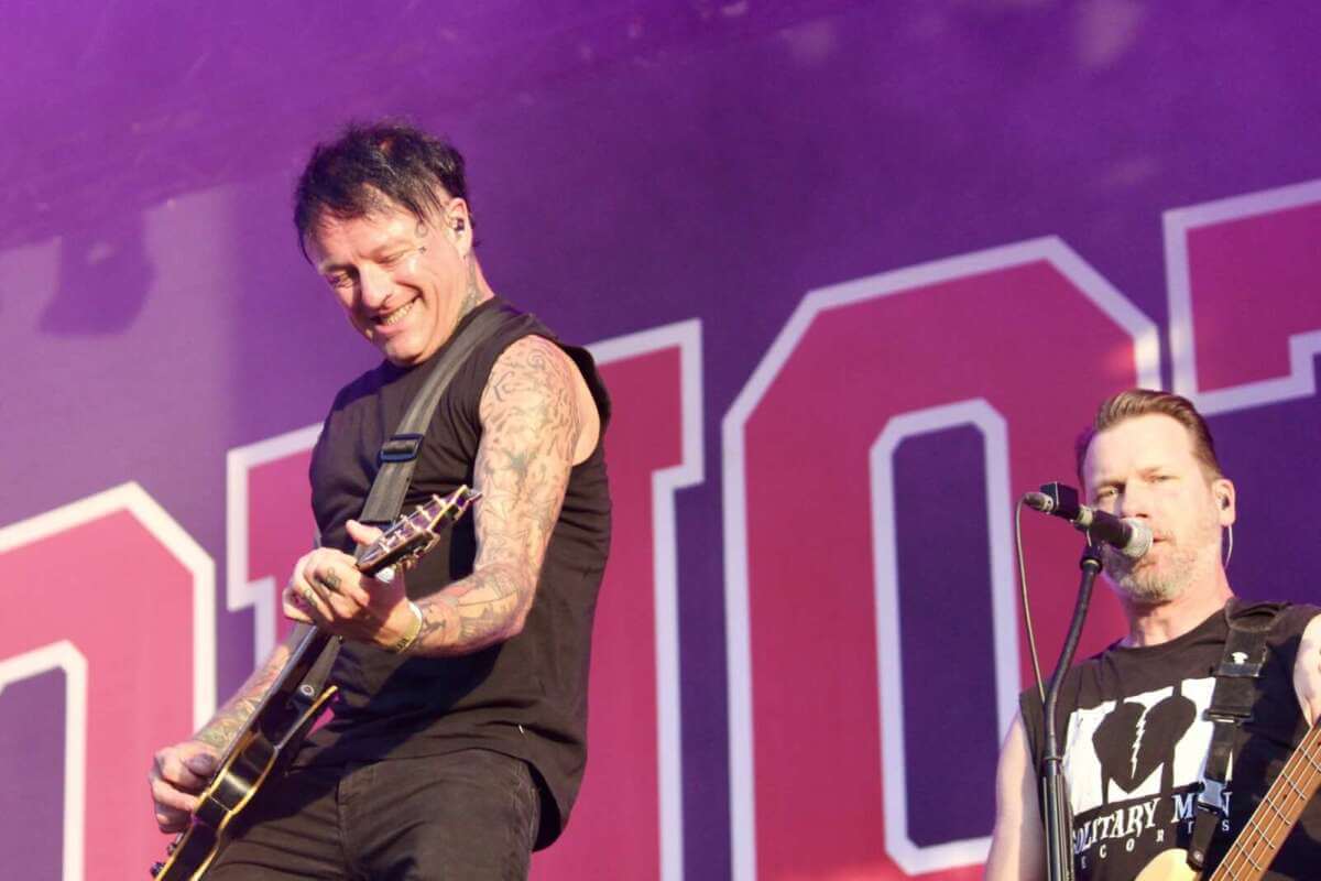 Donots beim live beim Open Flair 2026 - Samstag - IMG_0133 - Fotograf Alexander Jeppe